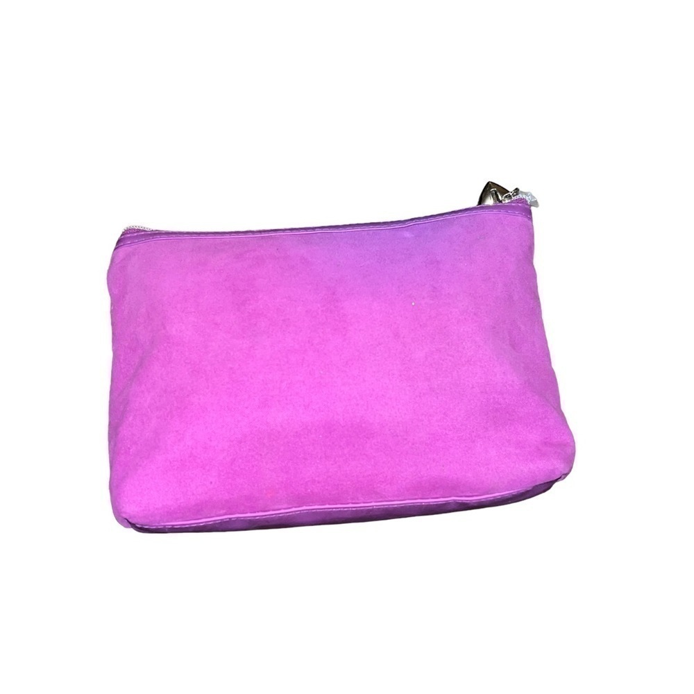 Lancome Paris 80th Anniversary
Limited Edition Cosmetic Bag - Picture 2 of 9